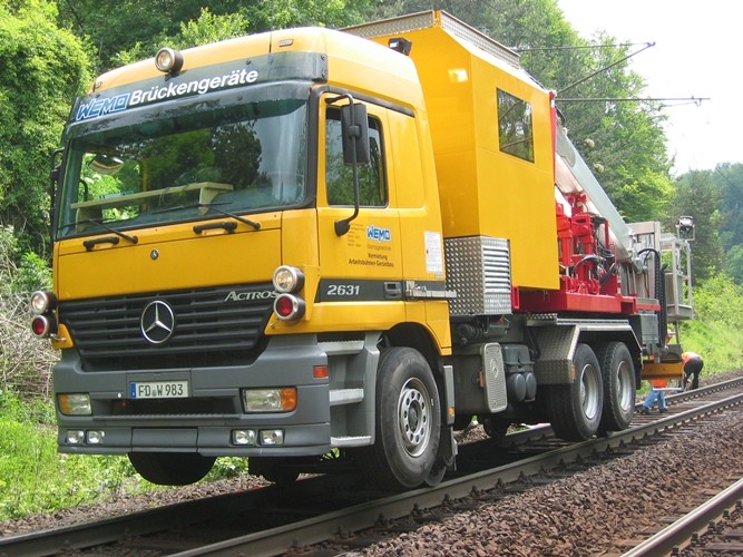 TUA 1600 T